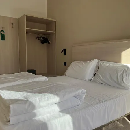 考斯特酒店 3* 利莫内-苏尔加达