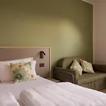 Coste 3* ليمونِ سول غاردا